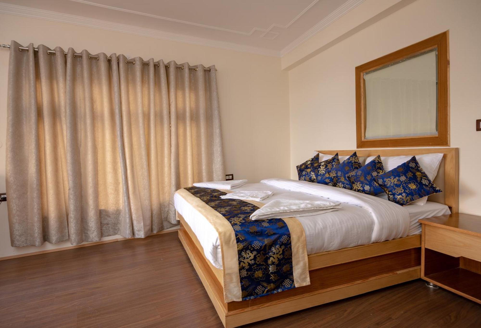 לה The Nangsay Hotel מראה חיצוני תמונה